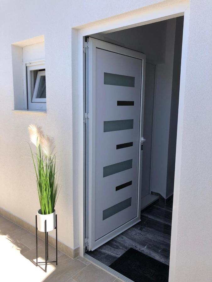 Apartman Luce Apartment Bibinje Bagian luar foto