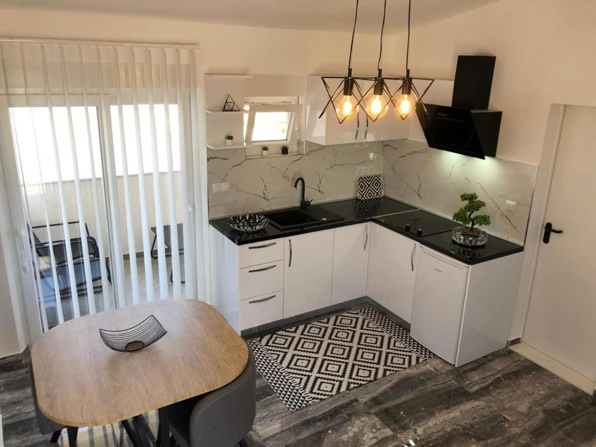Apartman Luce Apartment Bibinje Bagian luar foto